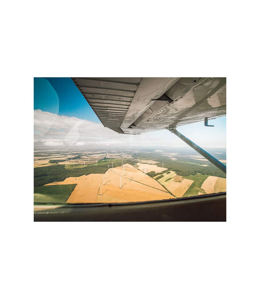 Balade aérienne privée d’1h aux alentours du Mans pour 3 - SMARTBOX - Coffret Cadeau Sport & Aventure