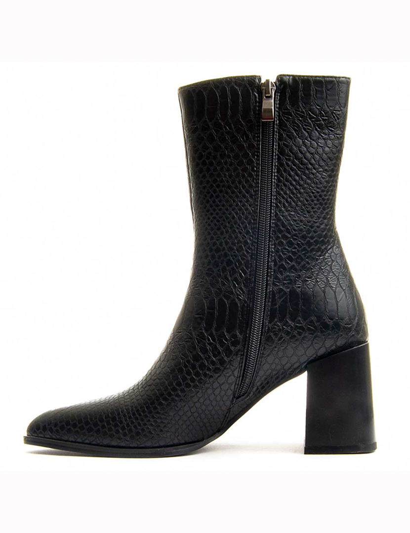 Black High Heels Ladies Boots
