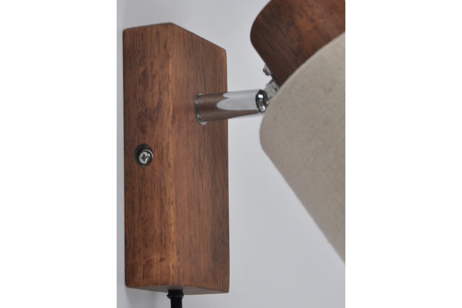 Franklin vegglampe Brunbeiset tre med beige skjerm E14