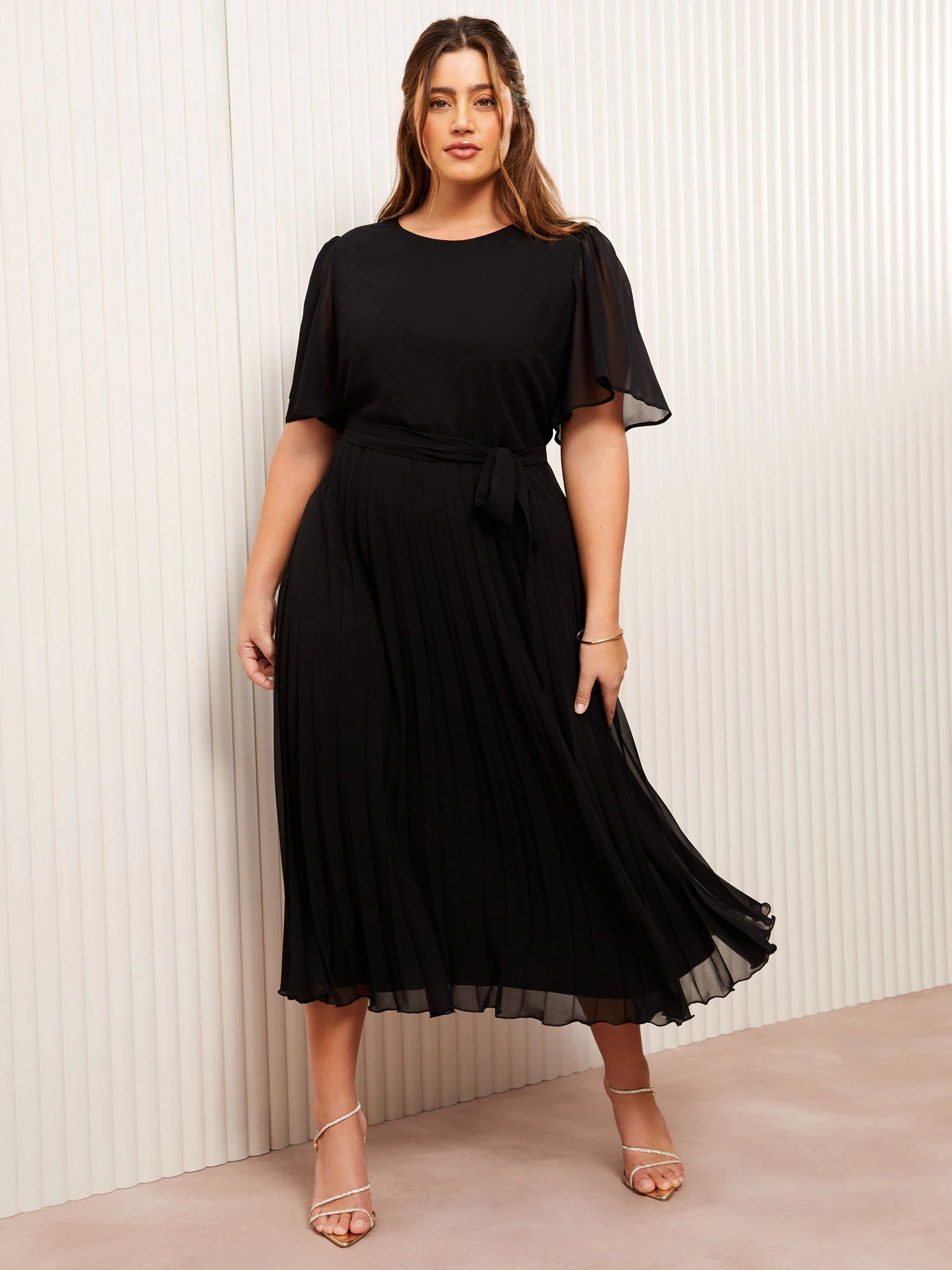 Zwart - Friends Like These engelmouw midi-jurk van chiffon met plooien