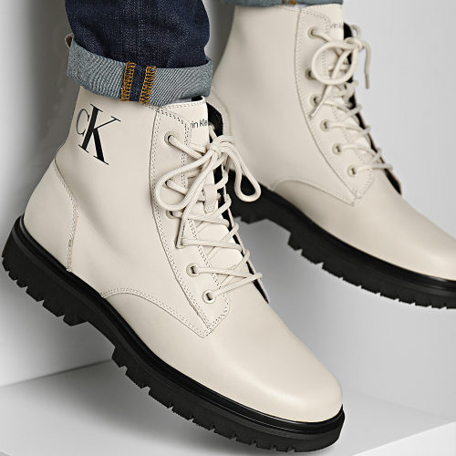 Boots Lug Lace Up 0562 Eggshell