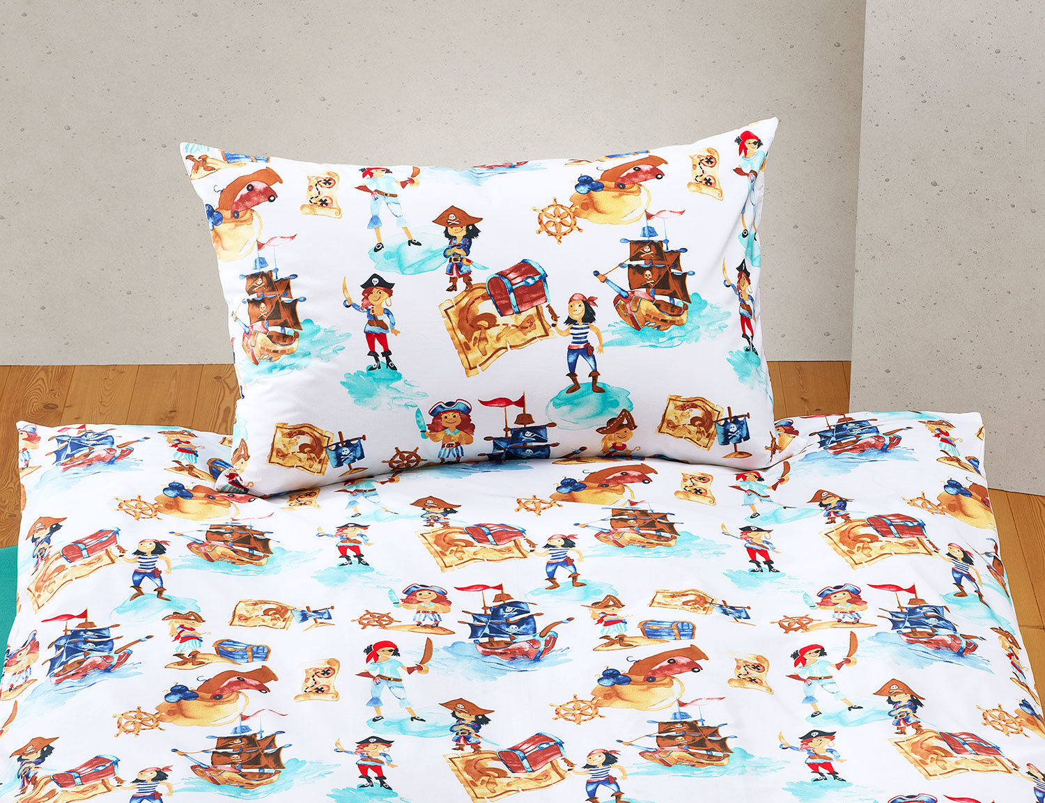 Bettwäsche mit Piratinnen und Seeräubermotiven
