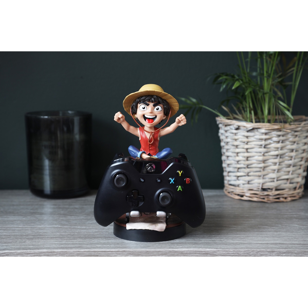 Cable Guys holder for mobil/kontroller figur (Luffy)