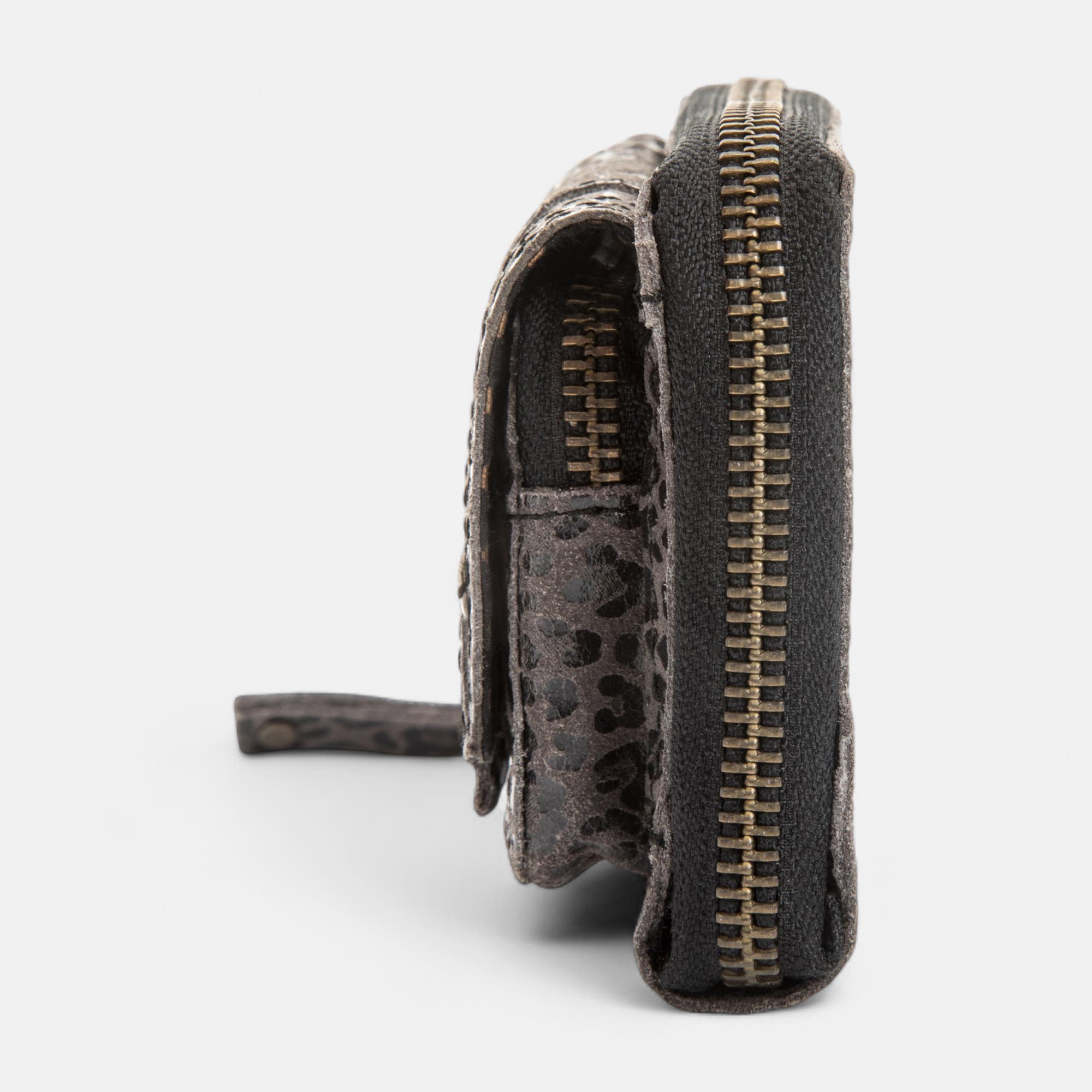 Petite maroquinerie en cuir gris