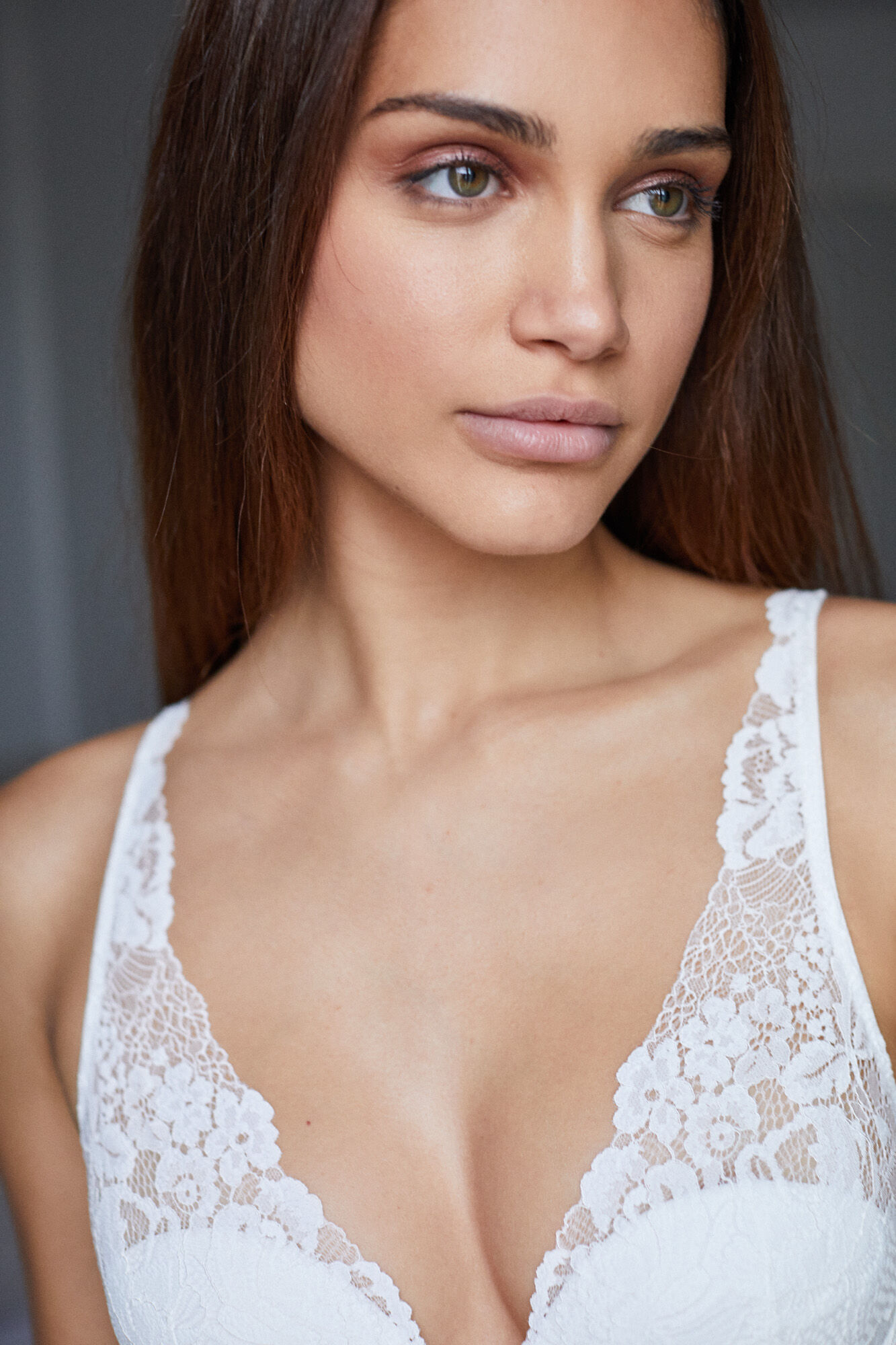 Sutiã frente única acolchoado com renda branca INTUITIVE - Amarelo