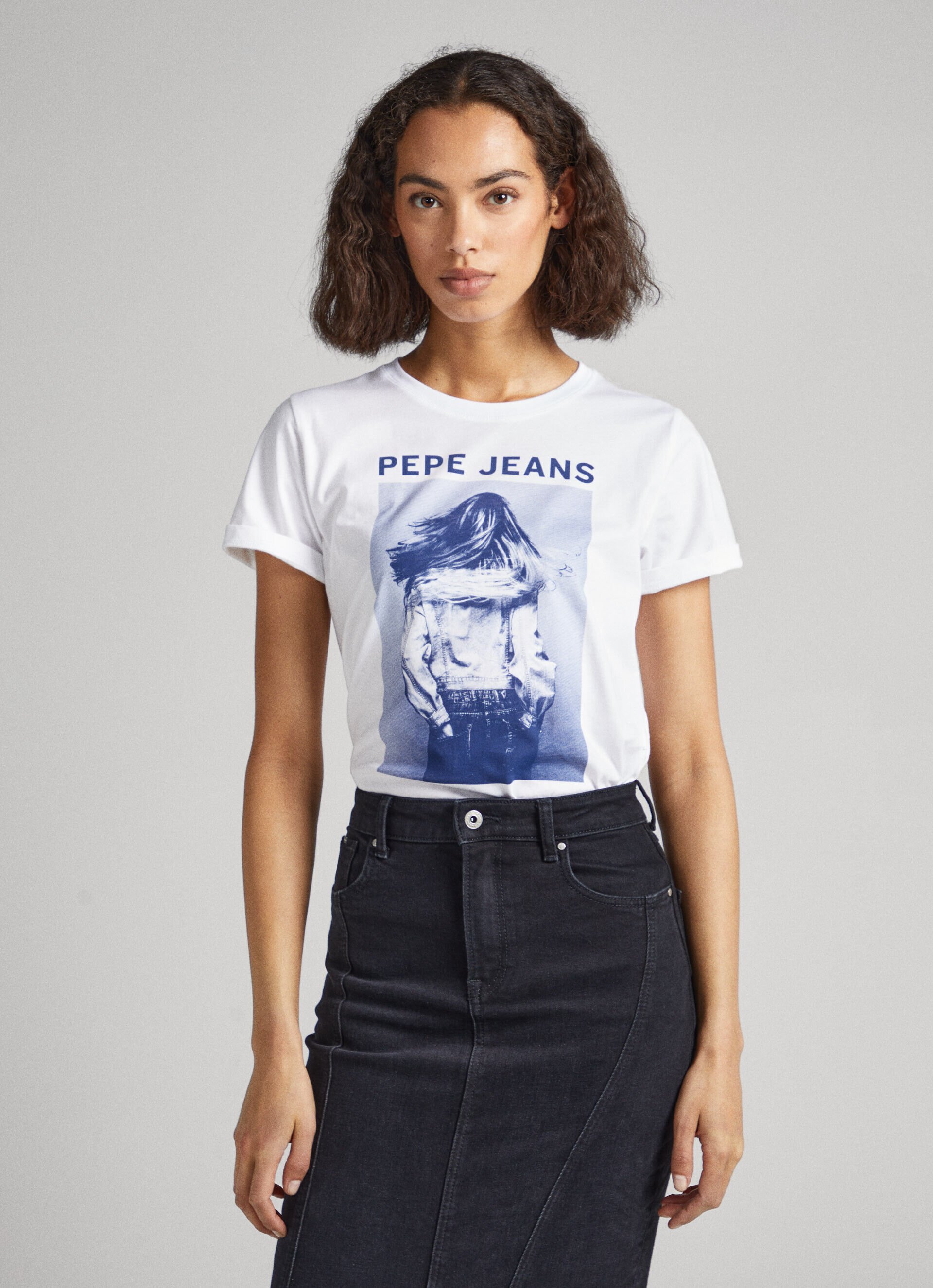 CAMISETA COM ESTAMPA FOTOGRÁFICA - branca