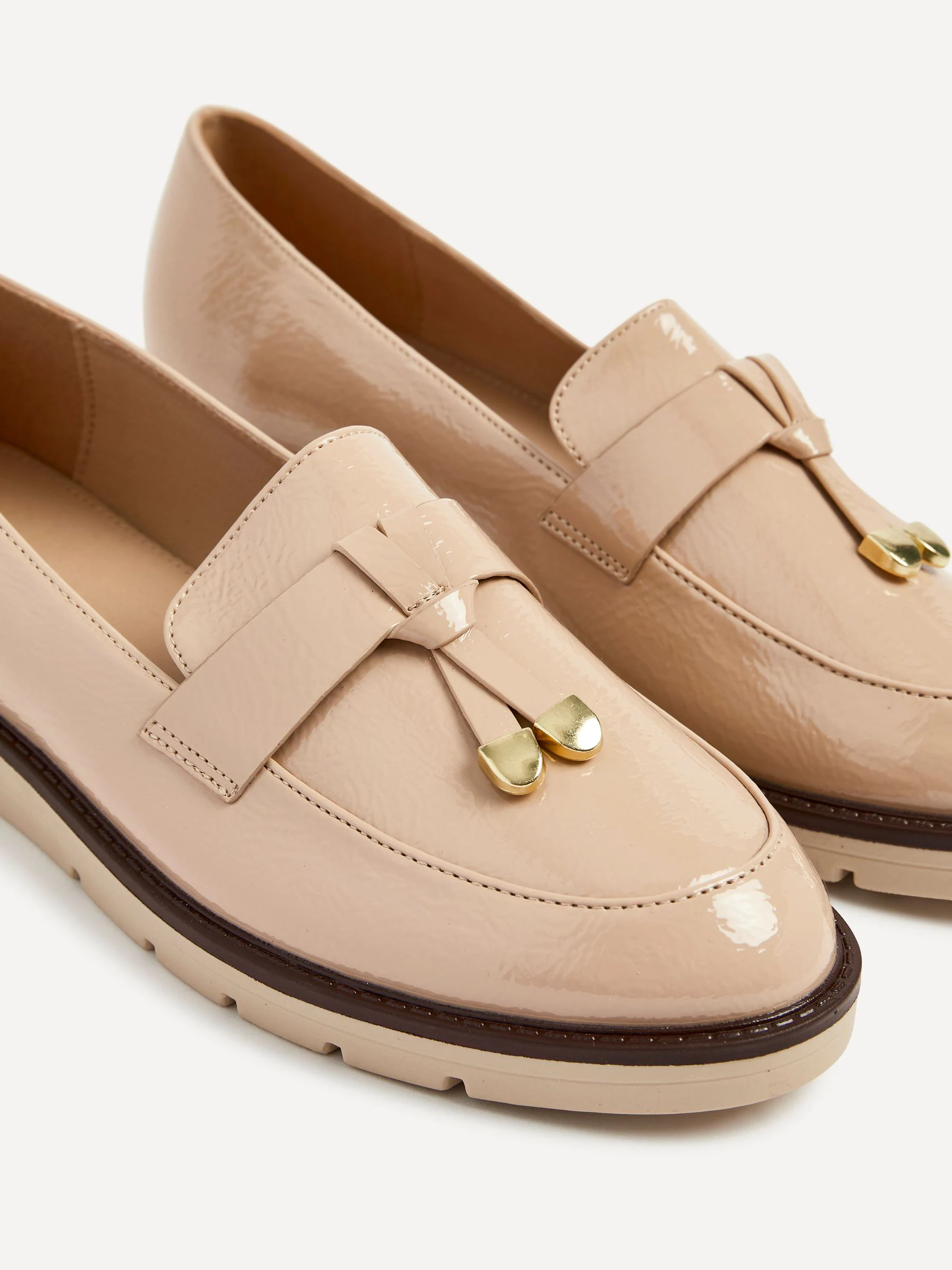 Licht beige - Linzi Nancy Patent Loafers With Tassel Detail
