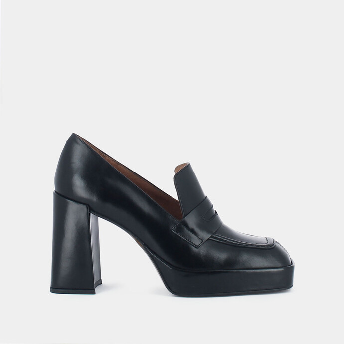 Mocassins à talons  en cuir noir