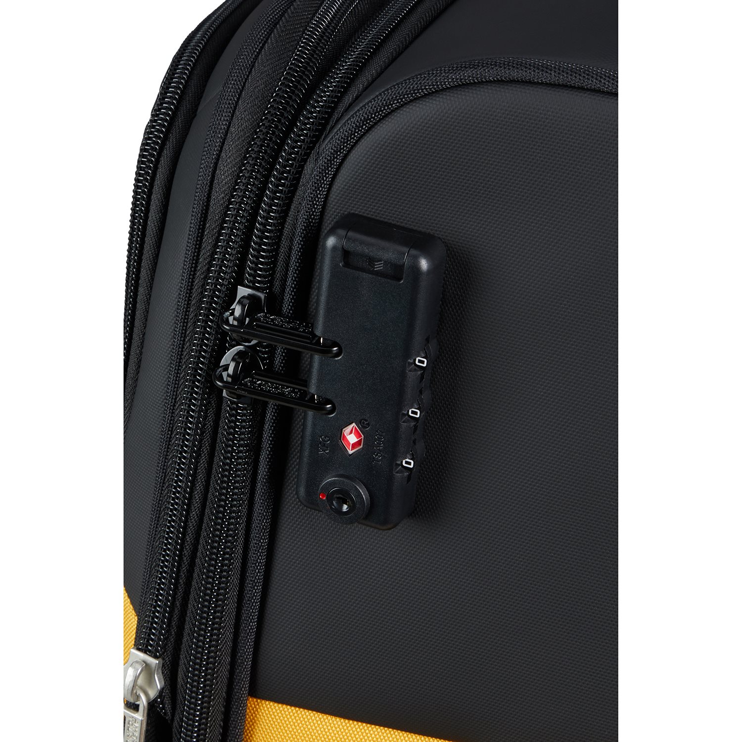 American Tourister Daring Dash Spinner L EXP black/yellow