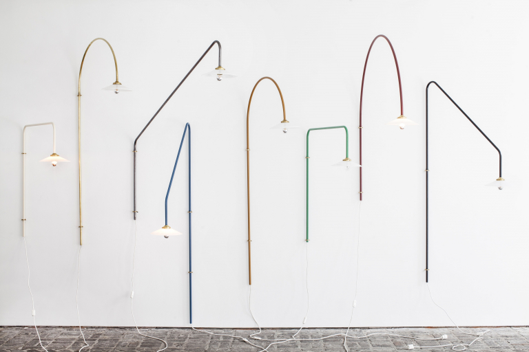 Valerie Objects Hanging Lamp no. 3 wandlamp ivoor