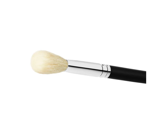 M•A•C Brushes #137S Long Blending