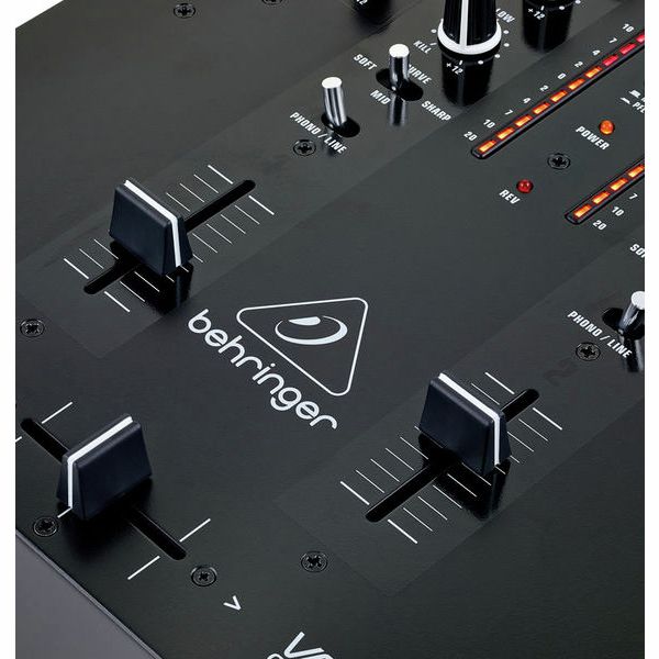 Behringer NOX101 DJ-Mixer