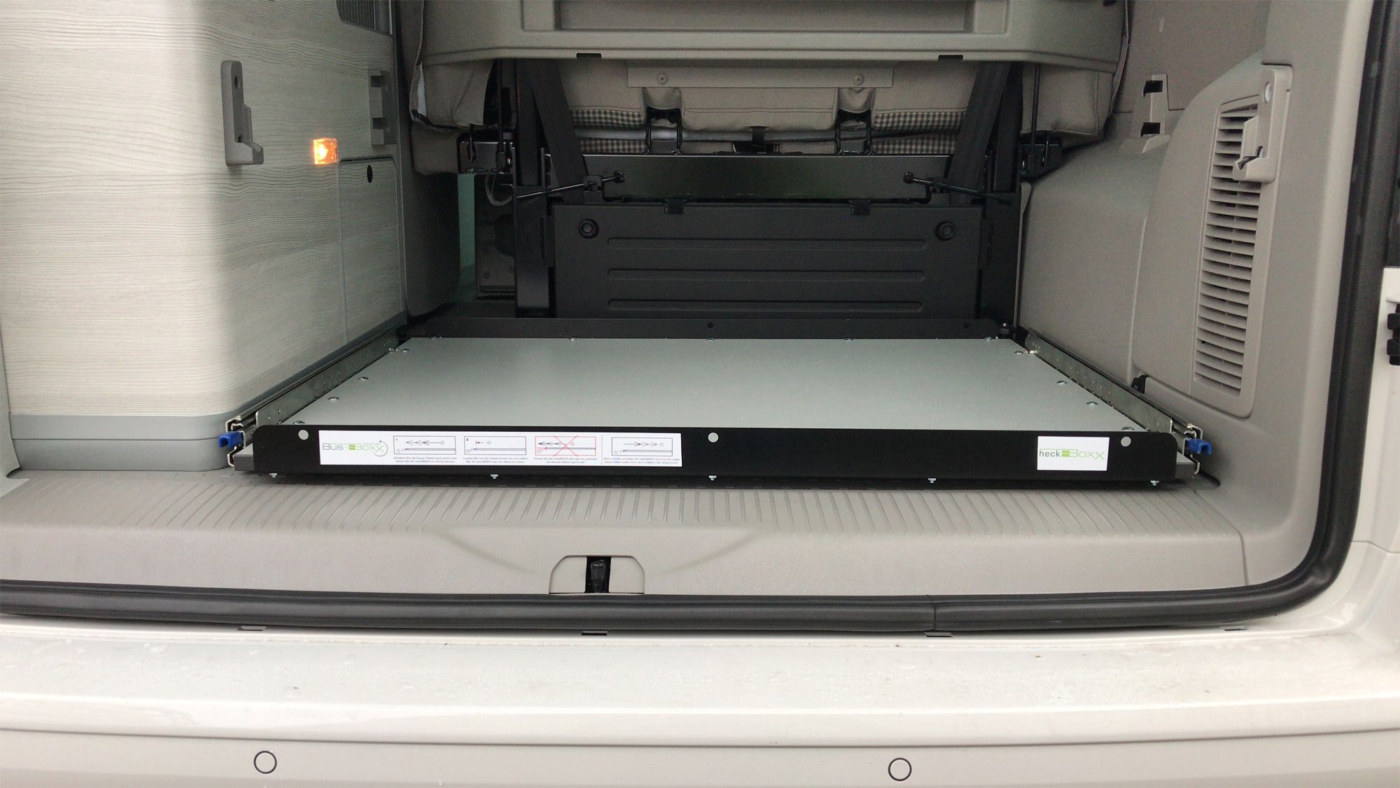 BusBoxx heckBOXX flex T5 / T6 / T6.1 California Coast / Ocean / Beach Camper Heckauszug Modul geteilt Auszugstiefe 800 mm