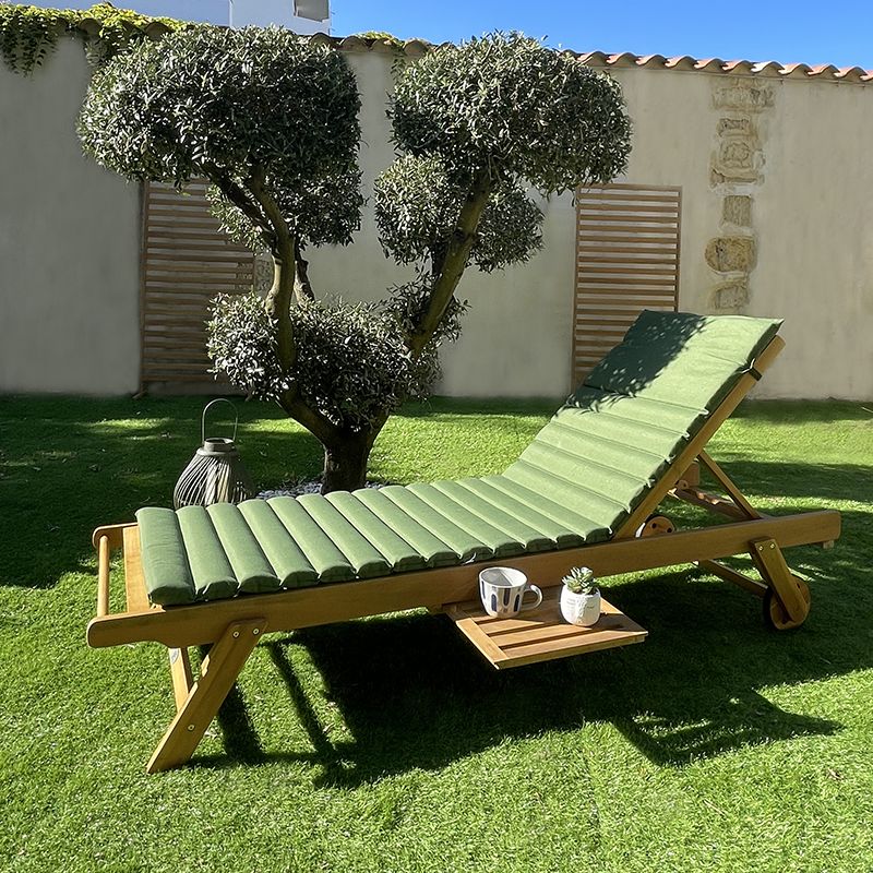 Bain de soleil mola en bois d'acacia fsc avec matelas ondulo vert