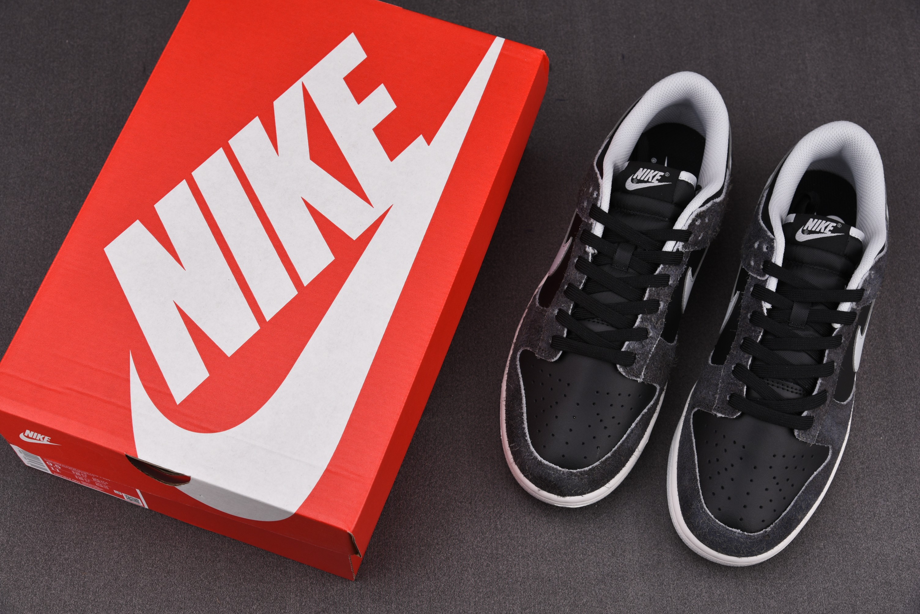Nike Dunk Low Retro Animal Pack Zebra