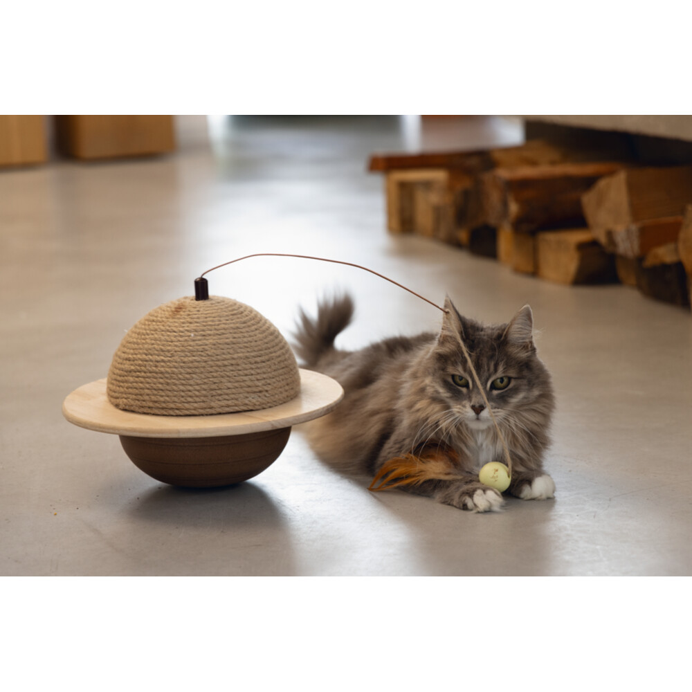Designed by Lotte Krabbol Hout Wiggly29,5 cm