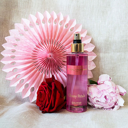 Glossy Petals Body Spray