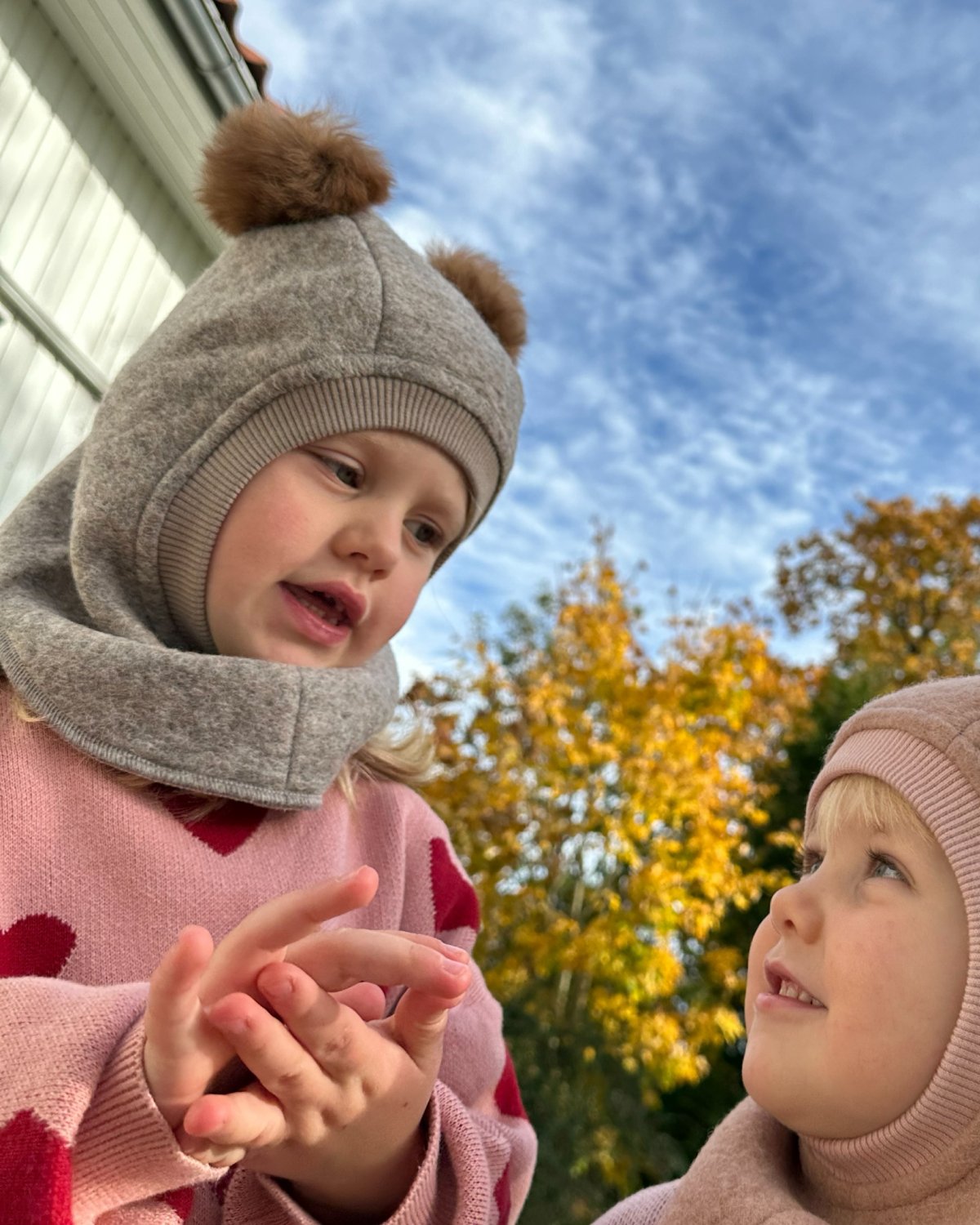 Balaclava Ull 2-Lags – Børstet Ullfleece | Alpaca Pompoms
