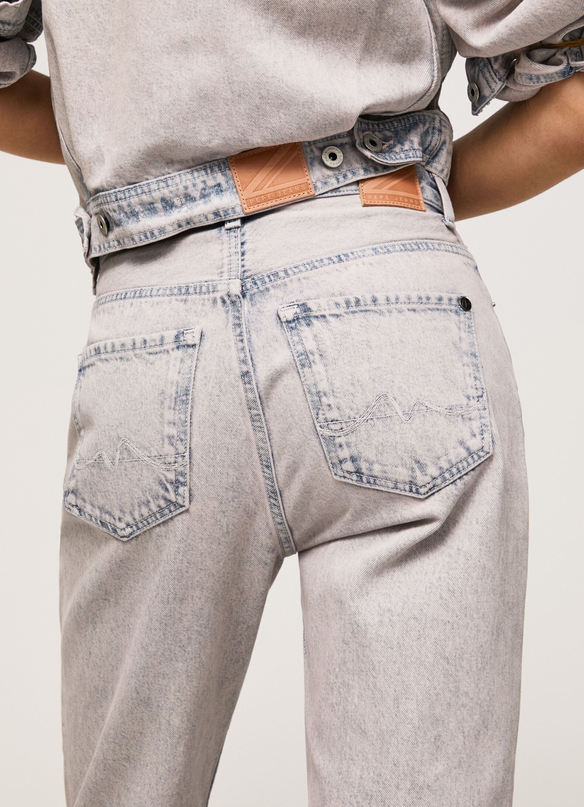 Calça jeans JEAN CELYN, corte reto, cintura alta - jeans
