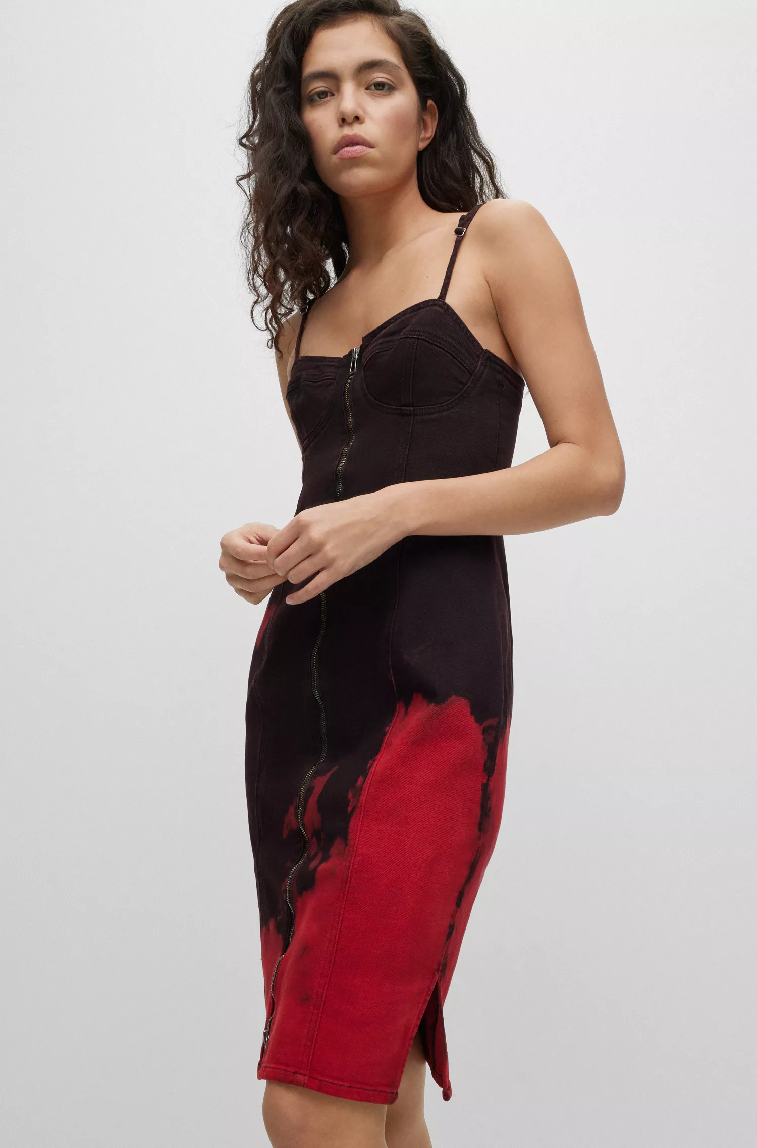Vestido corset HUGO vermelho com zíper frontal em denim stretch degradê