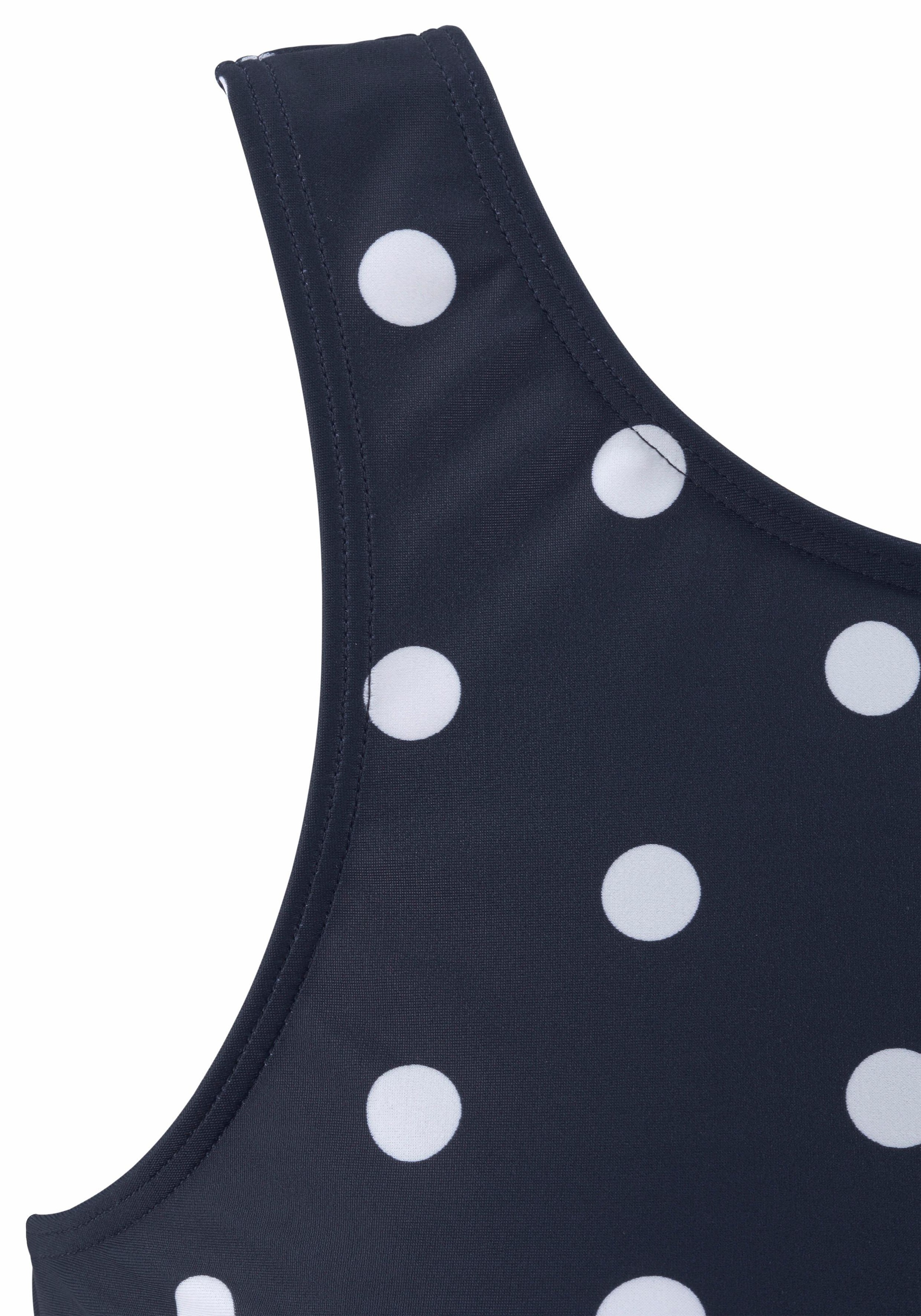 LASCANA Bade-Shirt , mit integrierten Softcups