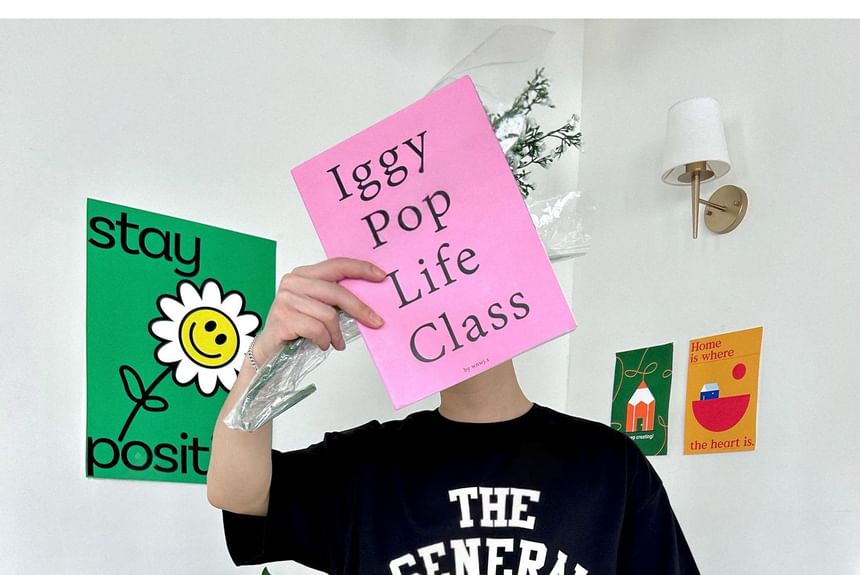 SeoulPop - T-shirt met korte mouwen en tekst in losse pasvorm