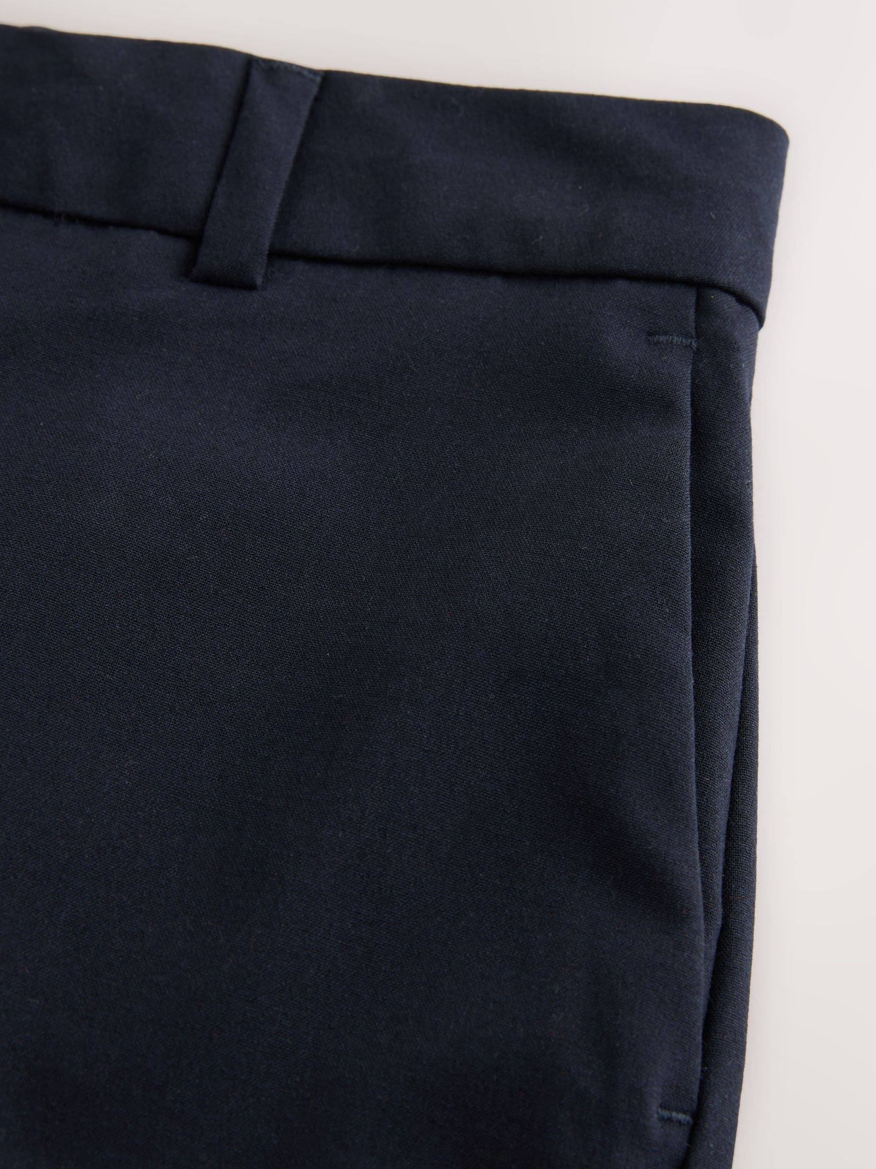 Donkerblauw - Nauwsluitende, op maat gemaakte broek van wol