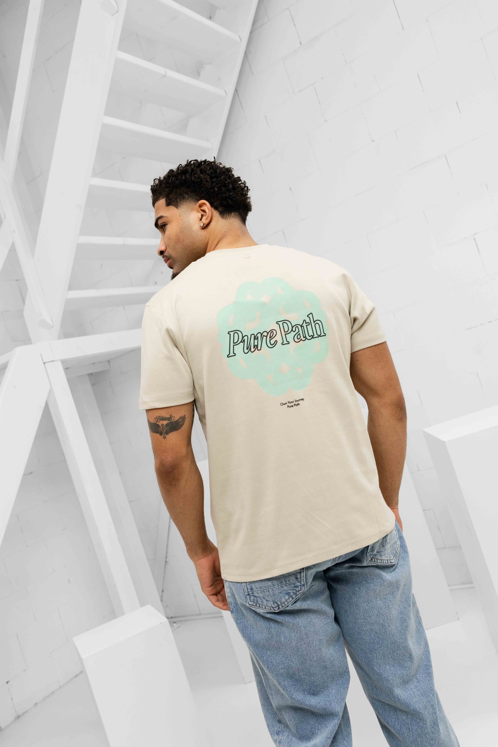 Pure Path Bold Emblem T-Shirt Heren Beige