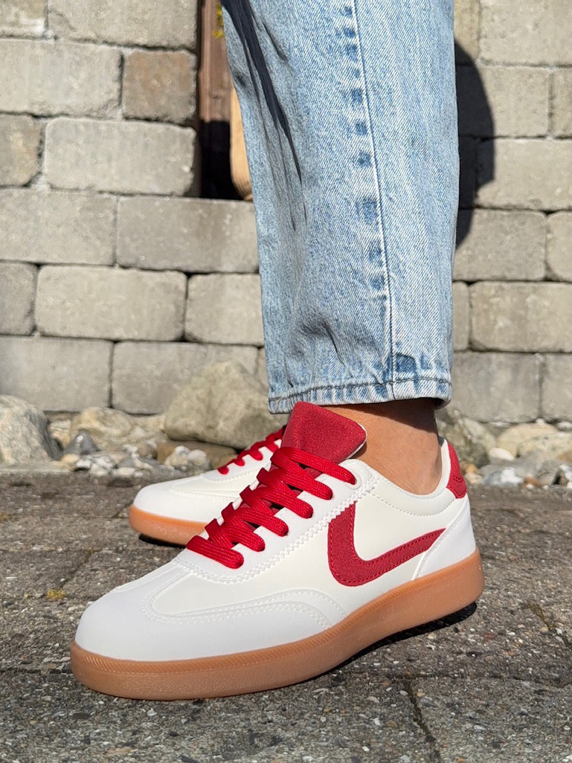 Rugged Gear Base Red Sneaker