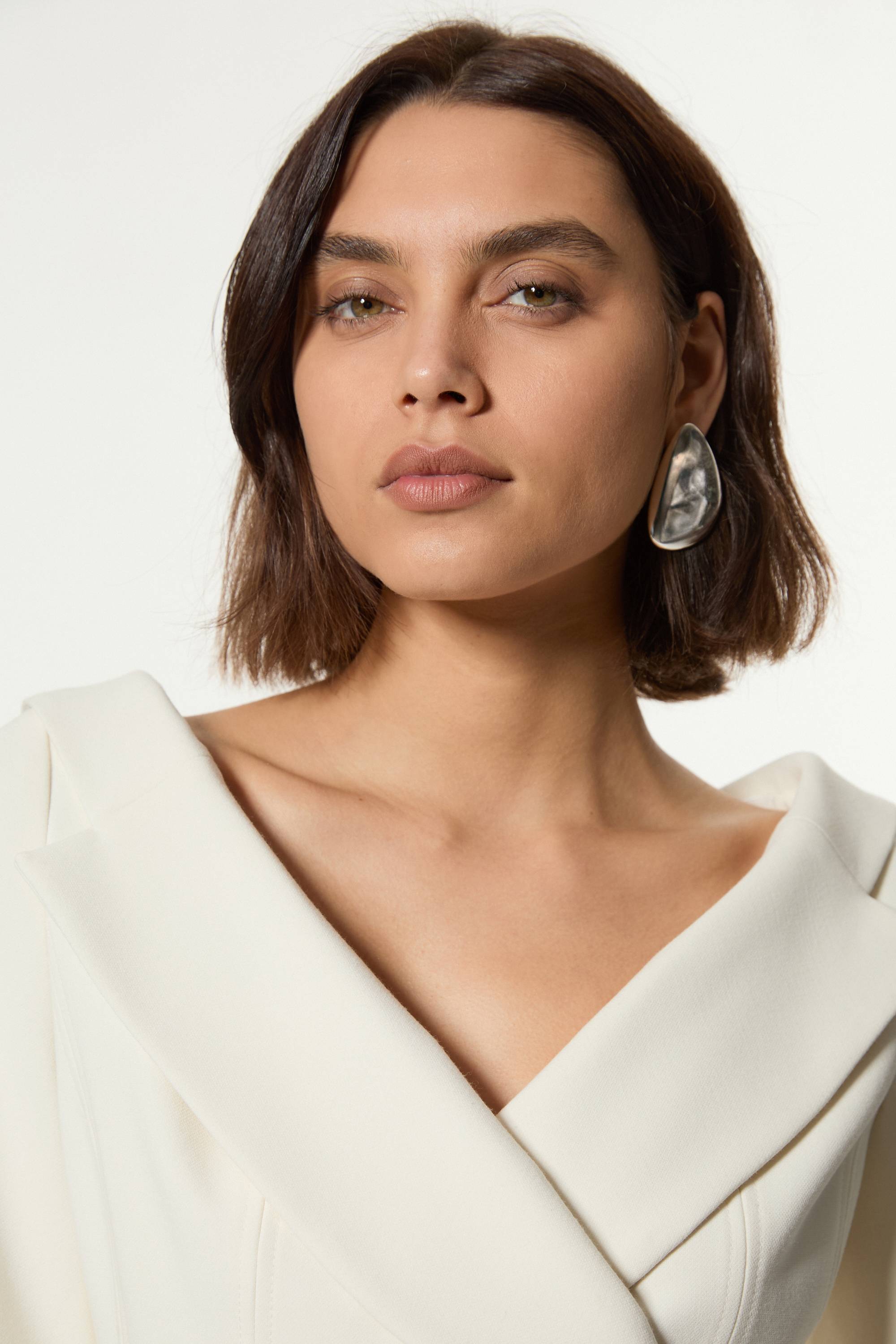 KarenMillen Veste peplum asymétrique ajustée en stretch compact