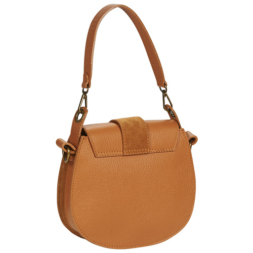 Betty London - LEMMA - Camel