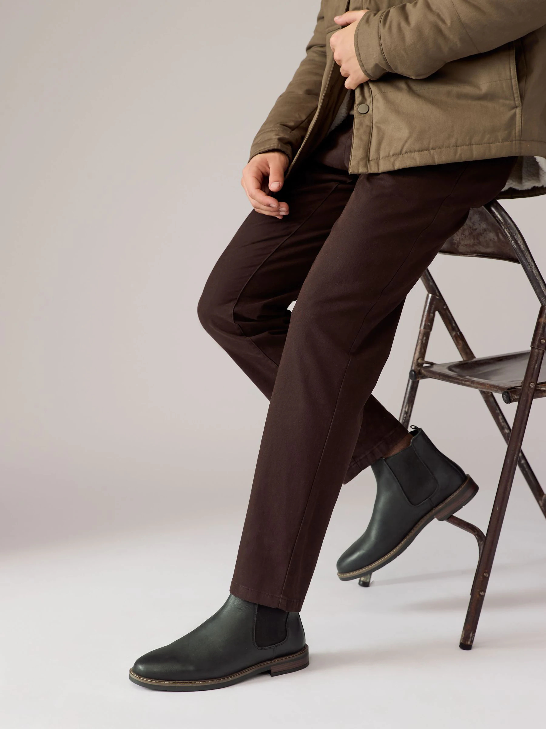 Zwart - Waxy Leather Chelsea Boots