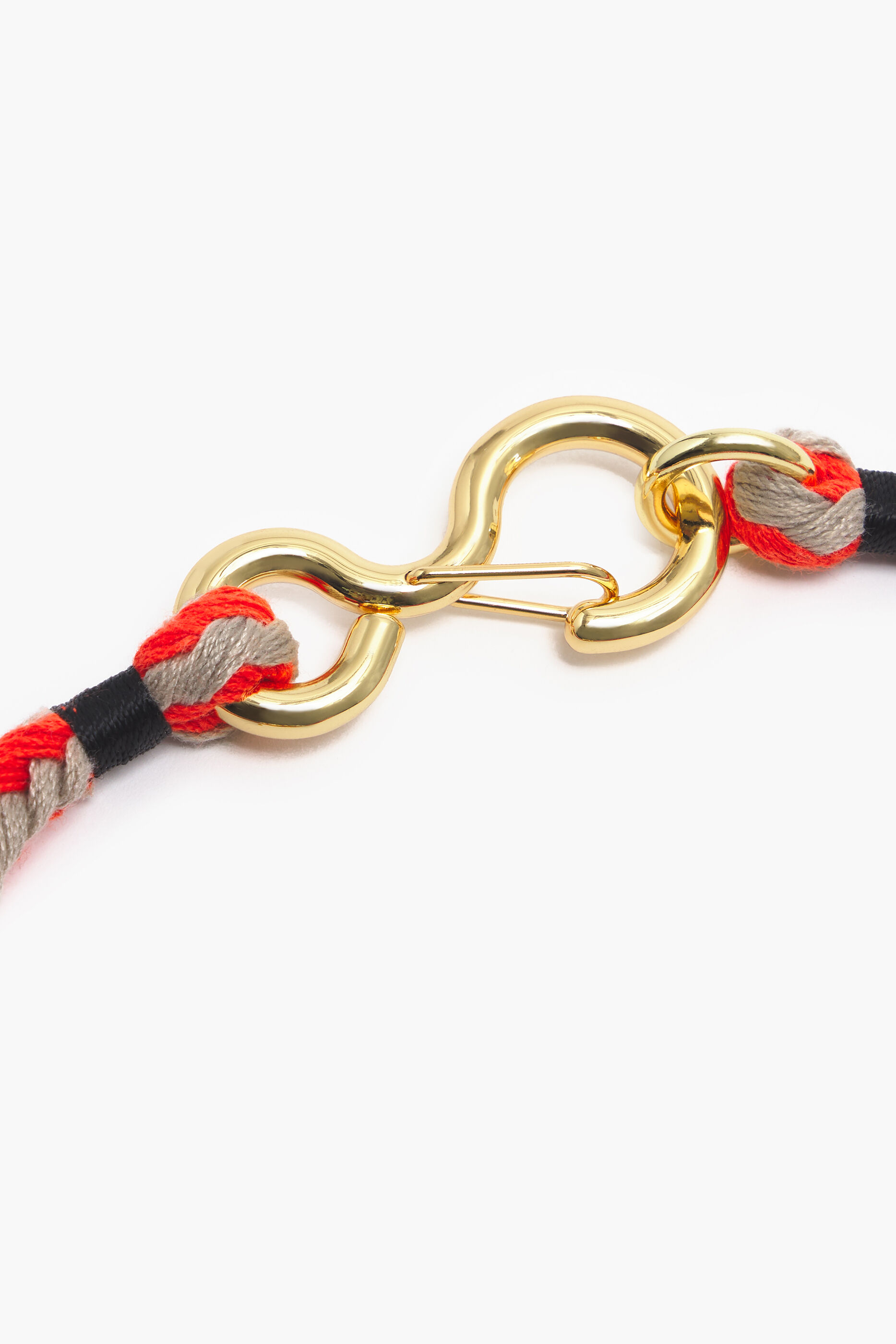 Colar de cordão de coral