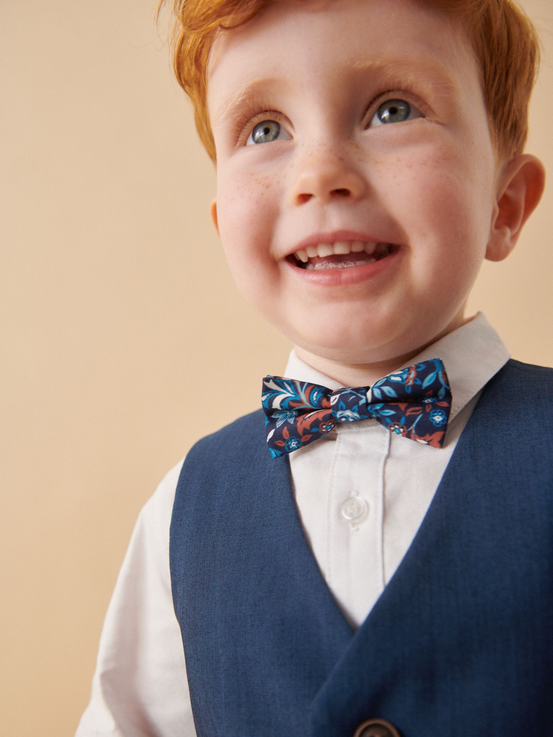 Blauw - Set van gilet, shirt, broek en vlinderstrikje (3mnd-9jr)