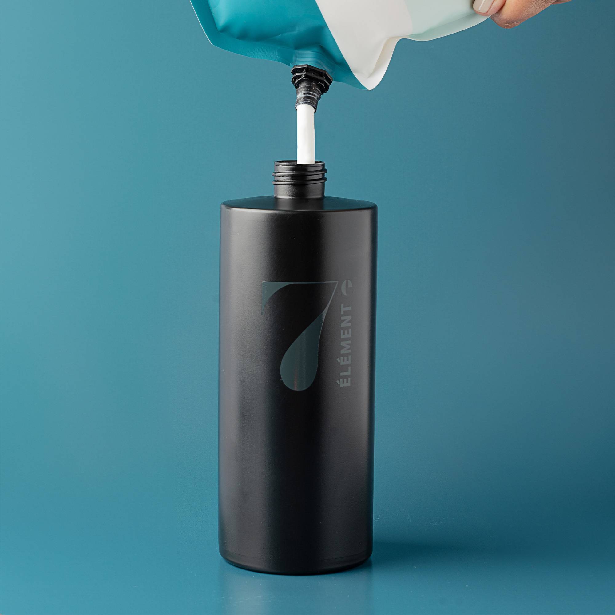 Flacon Noir Générique / 750ml
