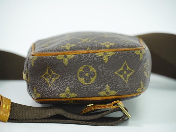 Louis Vuitton Vintage Louis Vuitton Belt Bags Brown