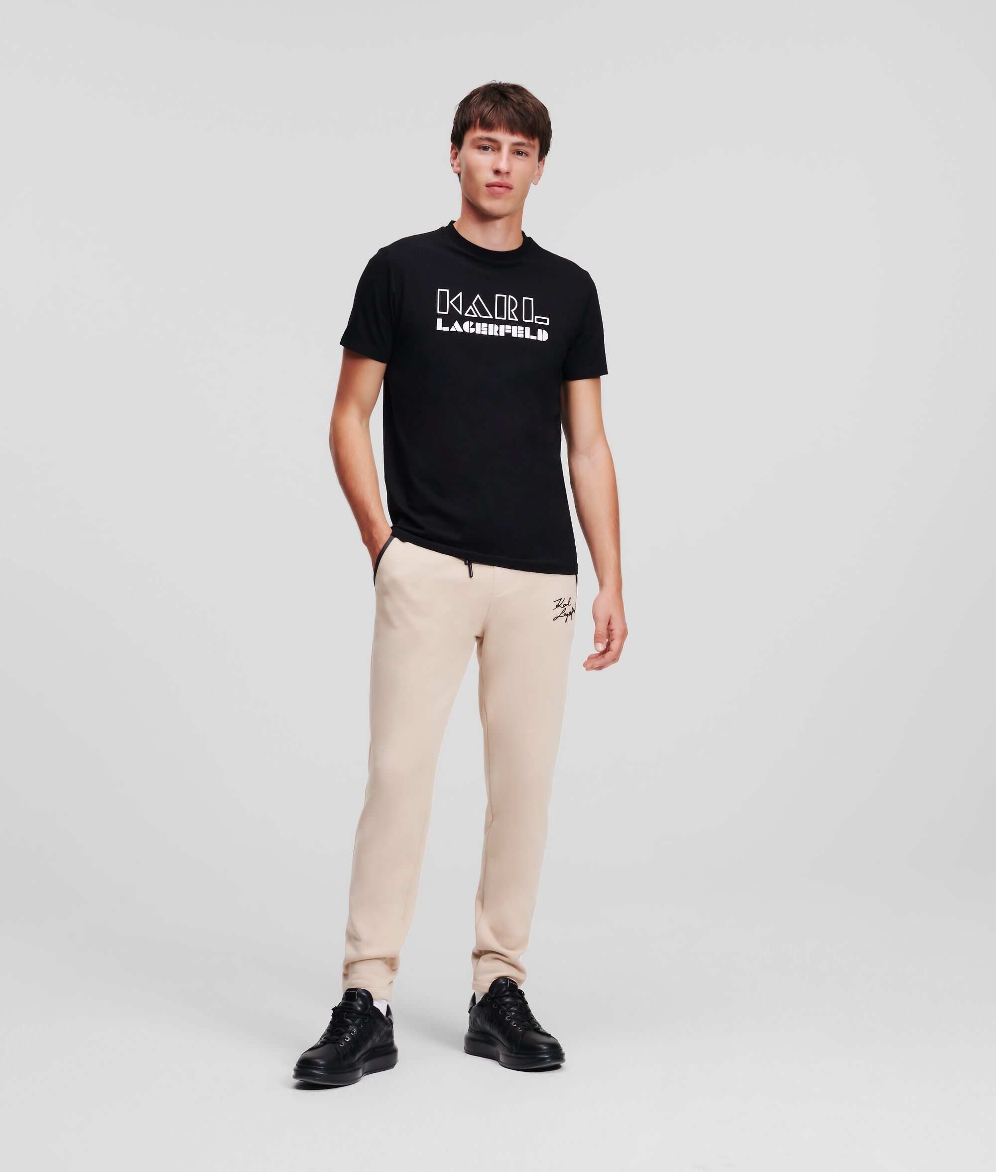 T-shirt avec logo 3D