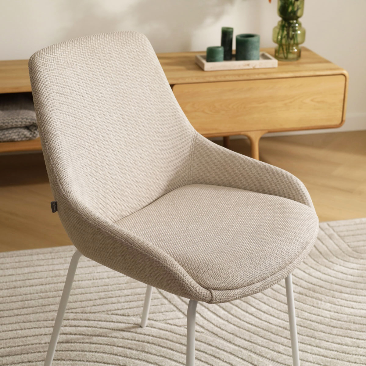 Eetkamerstoel Nora-Isa beige - wit onderstel