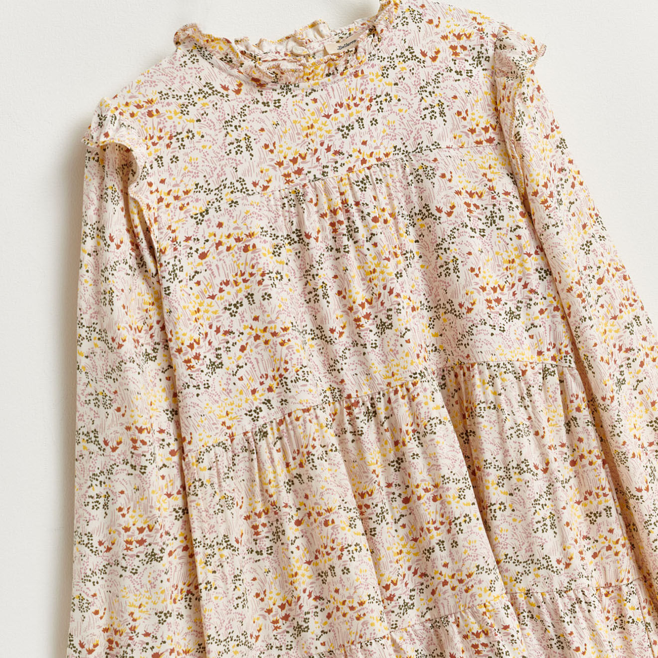 Bellerose Robe Pebbles à volants à fleurs beige