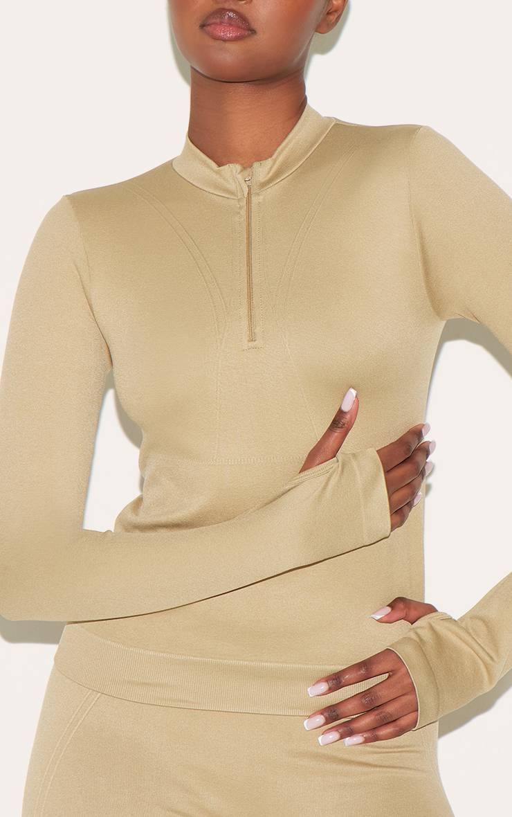 Vert Olive Veste Ajustée Sans Couture Avec Détails De Lignes