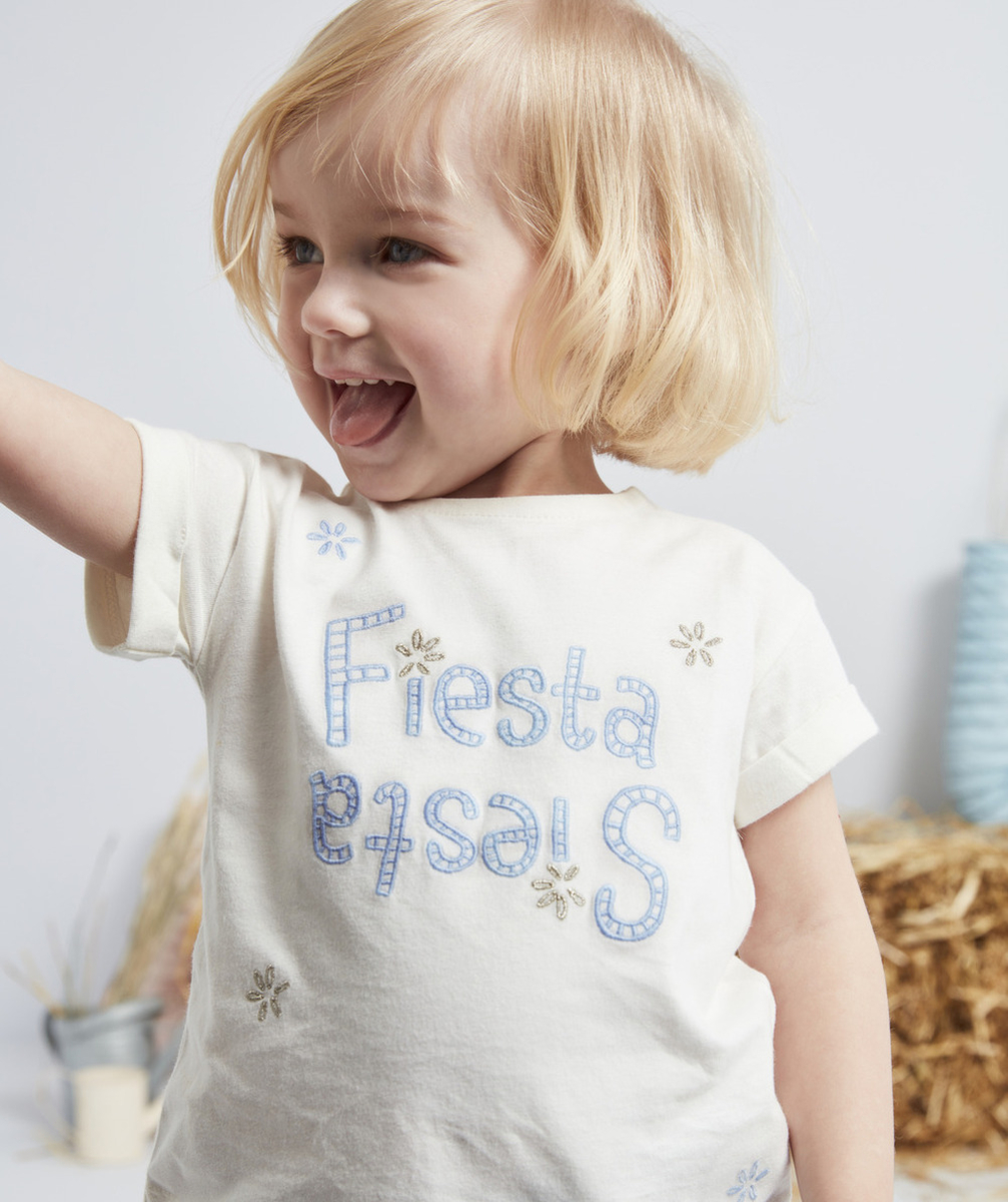 T-SHIRT BÉBÉ FILLE EN COTON BIOLOGIQUE BLANC AVEC MESSAGE BRODÉ