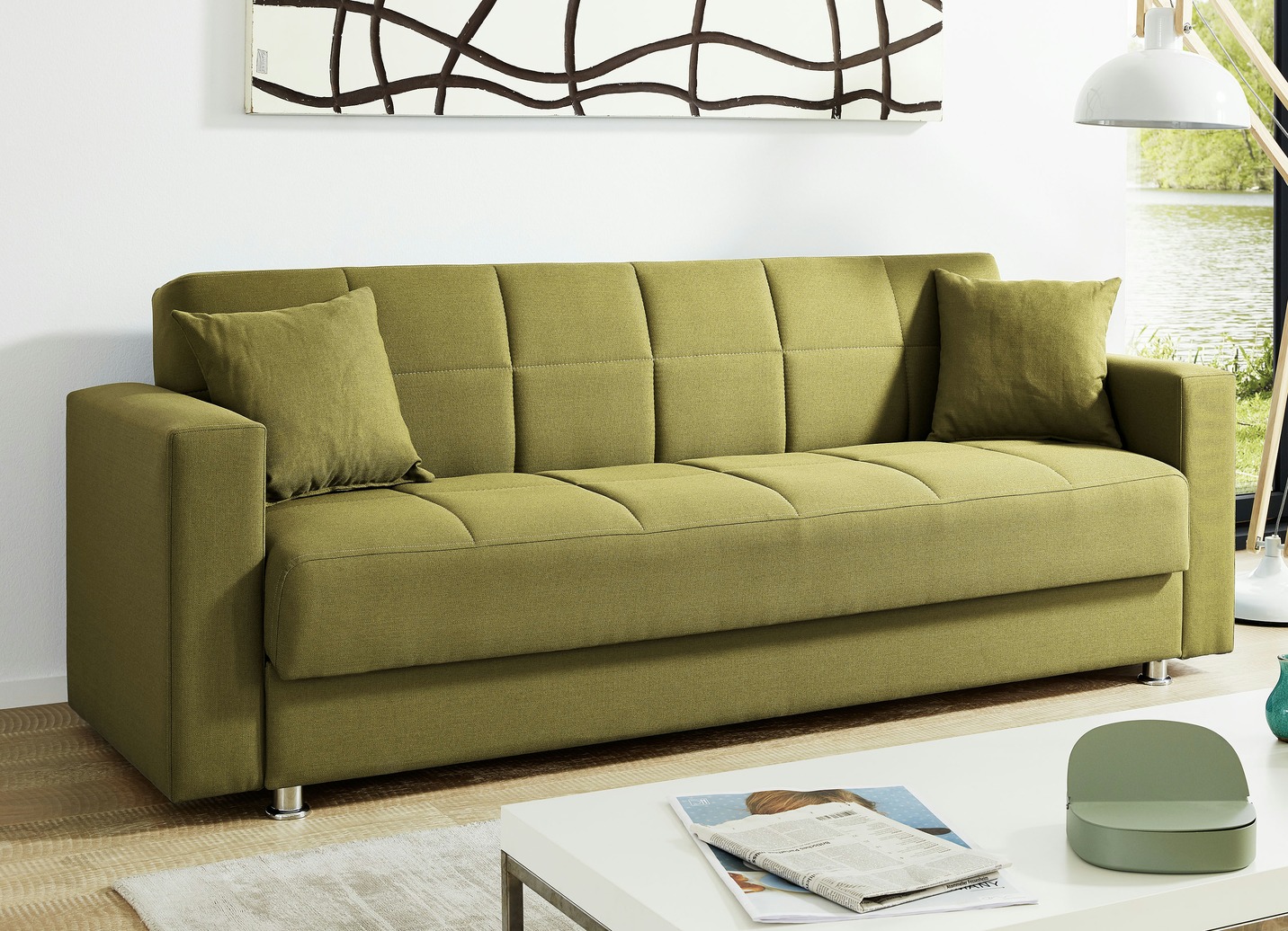 Klick-Klack-Sofa mit Dekokissen