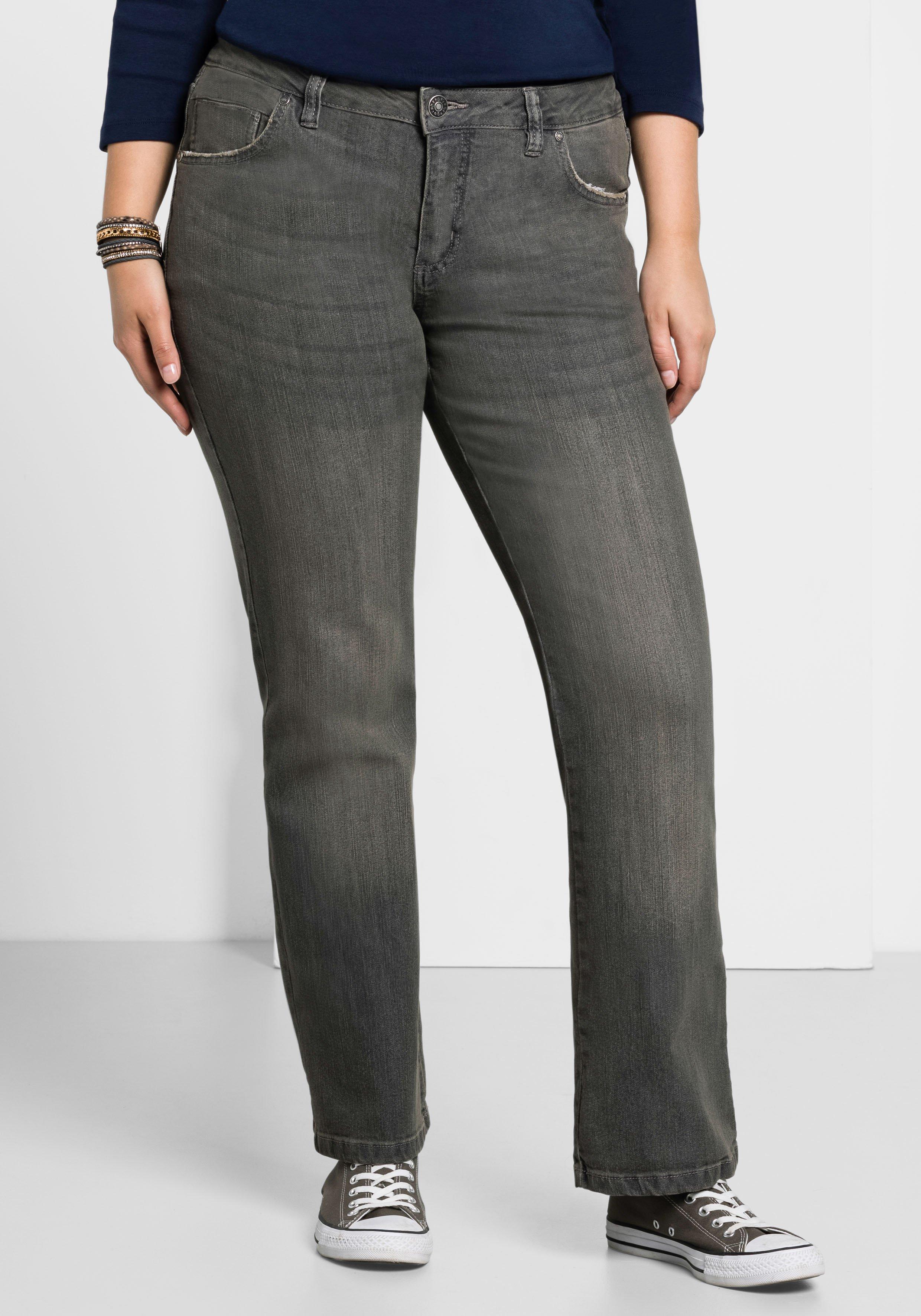 Bootcut-Jeans in 5-Pocket-Form, mit Used-Effekten