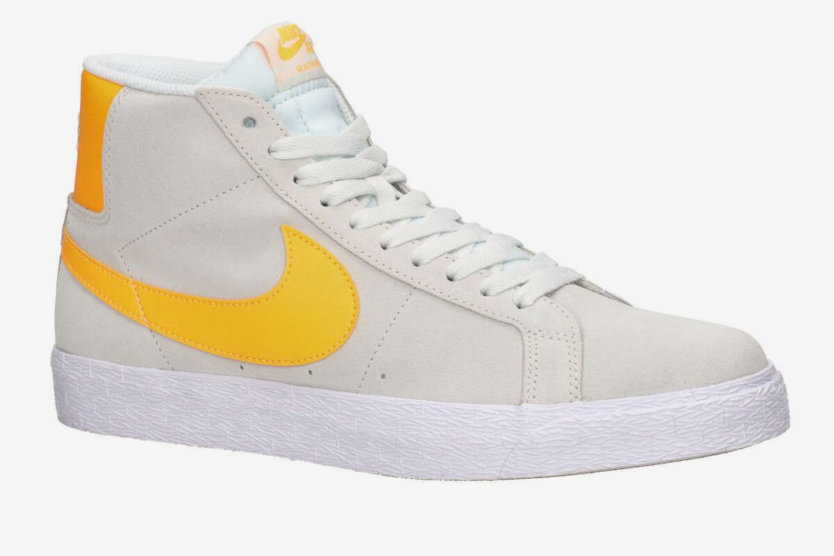Nike SB Zoom Blazer Mid Schuh (summit white laser orange)