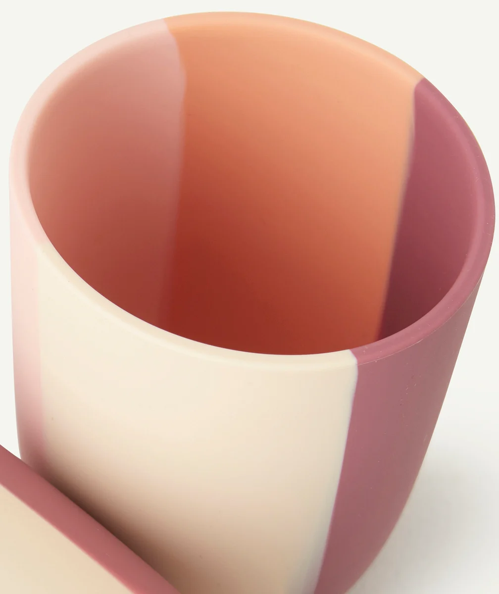 GRECH & CO.LOT DE 2 VERRES ROSES ENFANT EN SILICONE