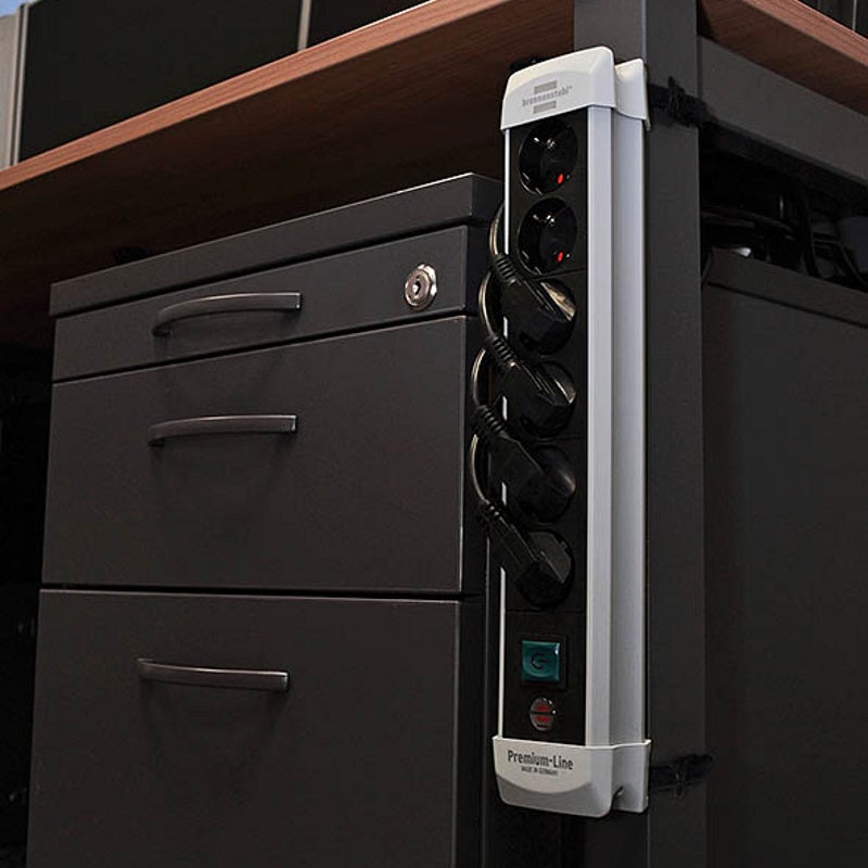 Brennenstuhl Premium-Line stroomverdeler 8-voudig 3m zwart