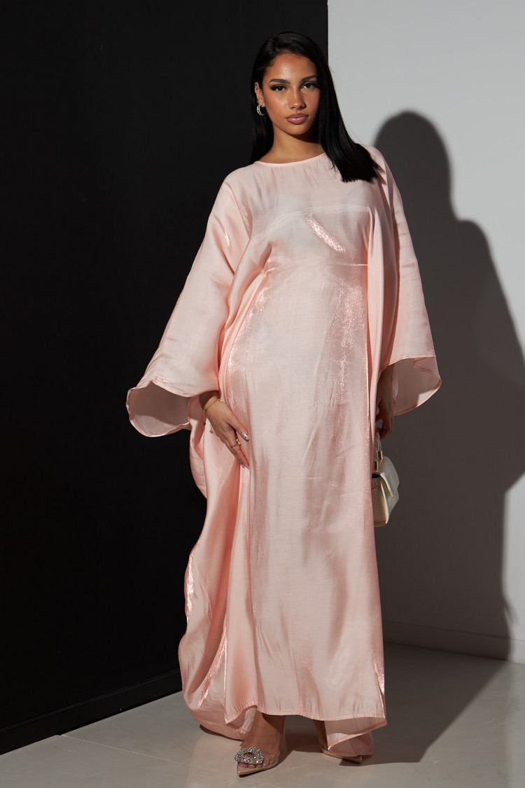 Abaya rose à manches chauves-souris satinée