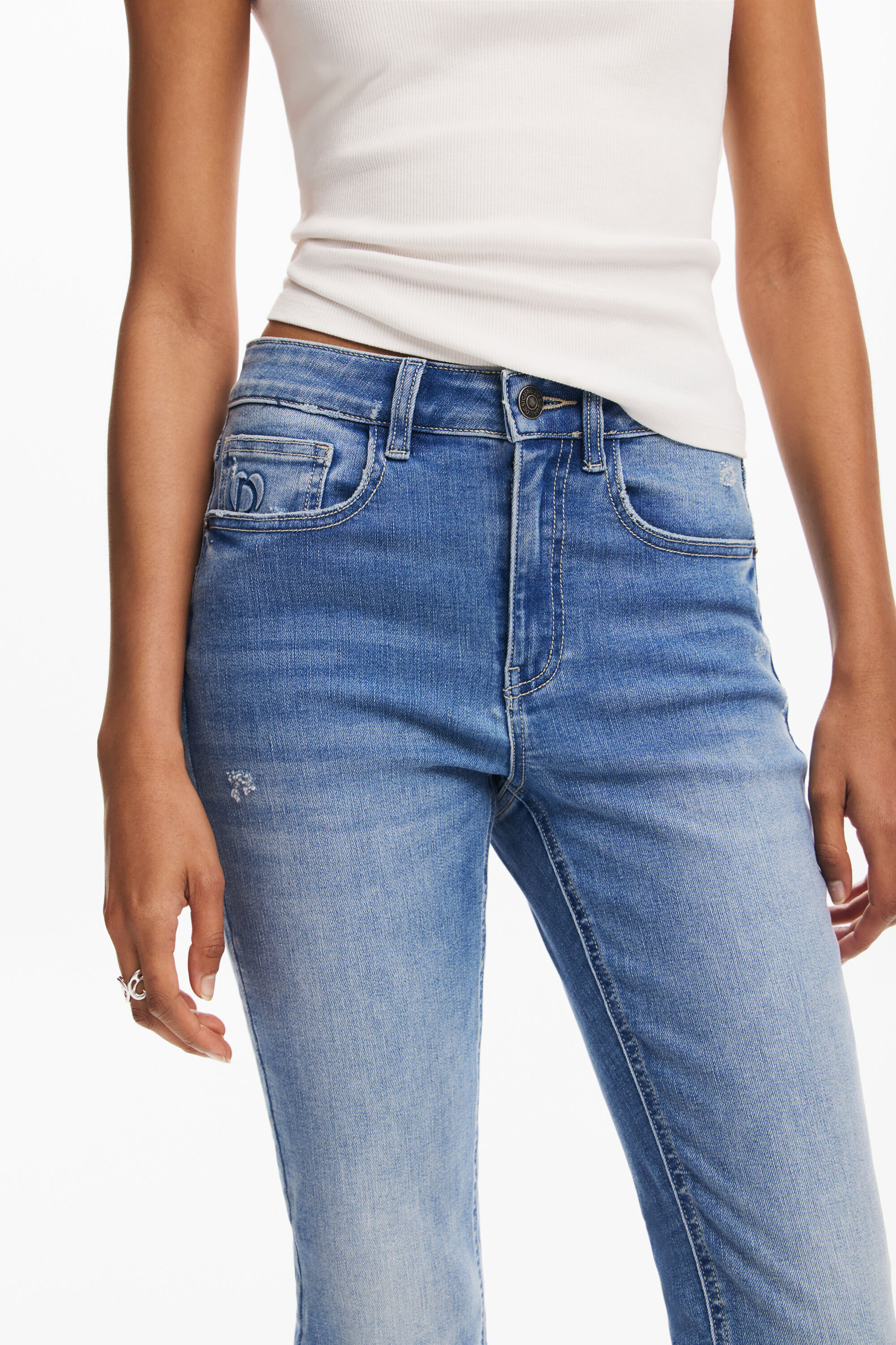 calça jeans skinny lisa