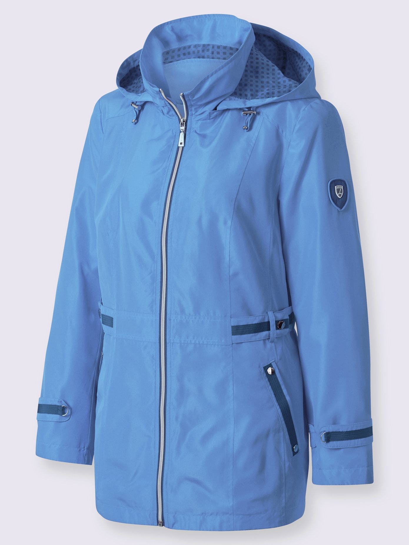Veste capuche amovible grâce à une glissière