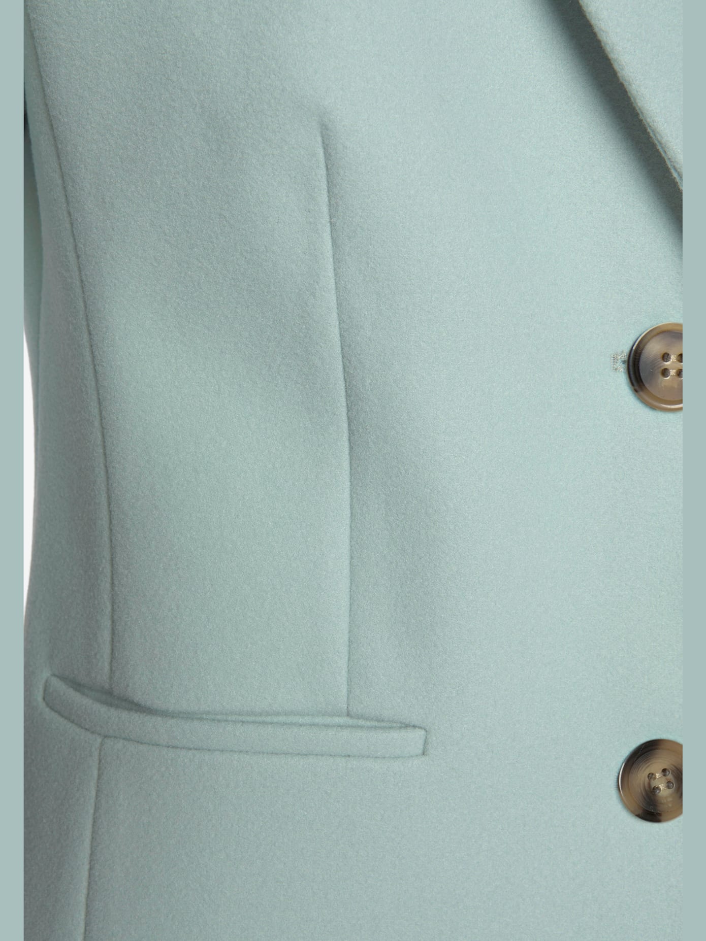 Manteau long, grand col à revers